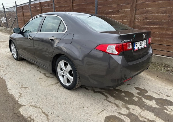 Honda Accord cena 25900 przebieg: 332270, rok produkcji 2010 z Ziębice małe 79